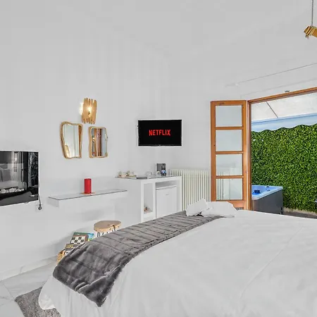 Blue Mountain Guesthouse By Seablue Arachova Exterior photo